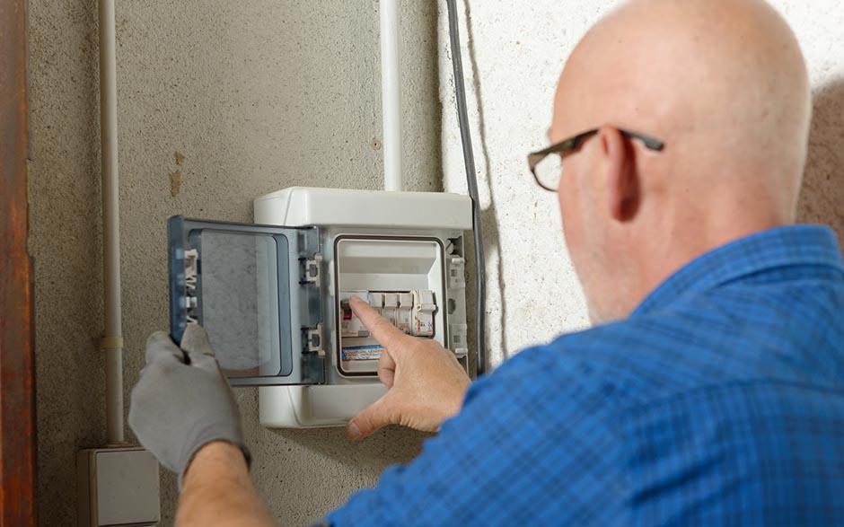 électricien urgence Versailles